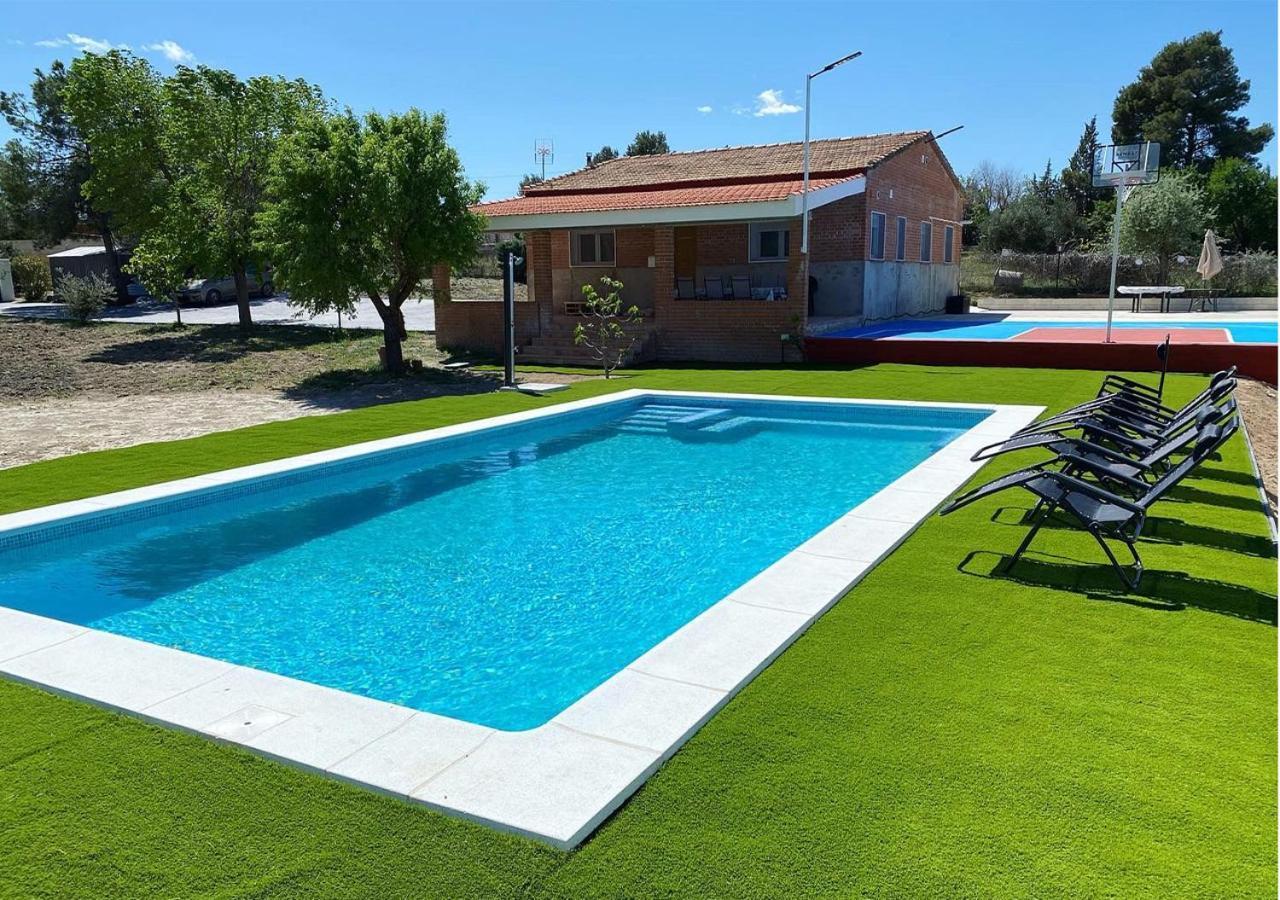 Casa Con Piscina, Villa Alarilla Fuentiduena de Tajo Exterior photo